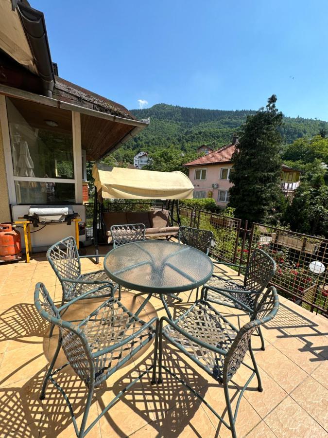 Beautiful House Overlooking Sarajevo Bagian luar foto